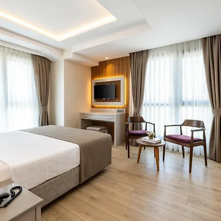 Carina Gold And Restaurant