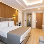 Ξενοδοχείο Carina Gold And Restaurant