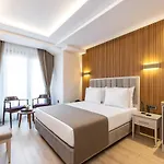 Carina Gold And Restaurant