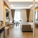 Ξενοδοχείο Carina Gold And Restaurant 4*