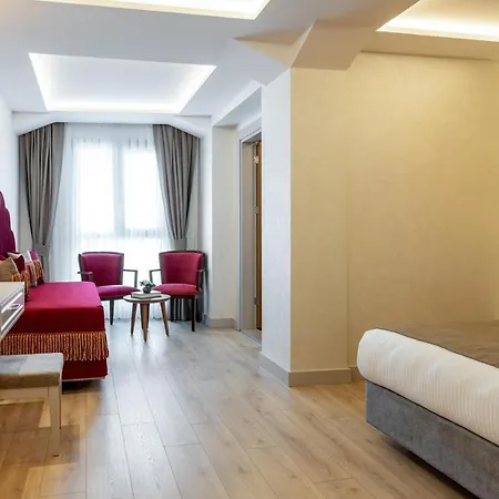 Carina Gold And Restaurant