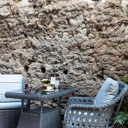 Carina Gold And Restaurant Istanbul