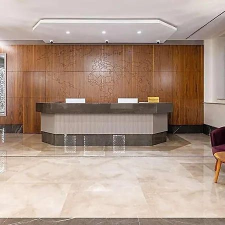 فندق Carina Gold And Restaurant 4*
