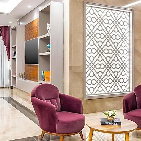 فندق Carina Gold And Restaurant