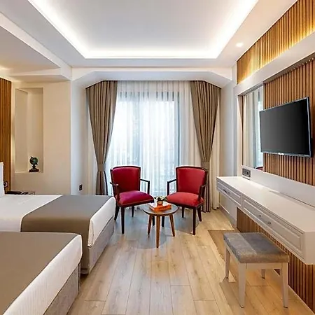 Carina Gold And Restaurant فندق 4*