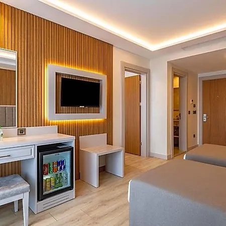 Carina Gold And Restaurant فندق 4*