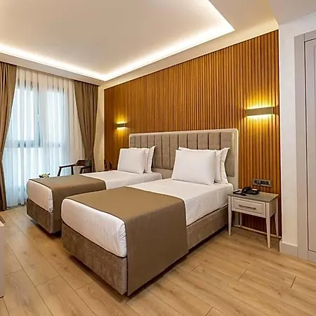 Carina Gold And Restaurant فندق 4*