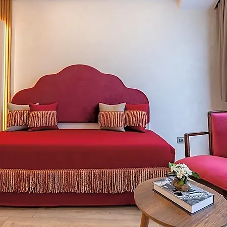 Carina Gold And Restaurant فندق 4*