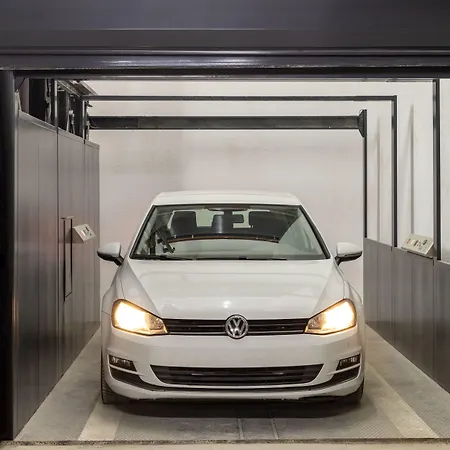 Hotel Carina Gold And Restaurant