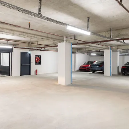 Carina Gold And Restaurant 4*